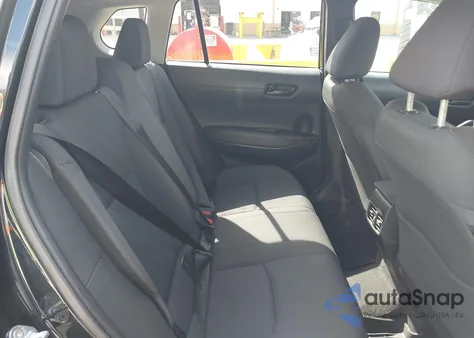 2025 Toyota Corolla Cross Le z USA, uszkodzony, nr VIN 7MUBAAAGXSV122331